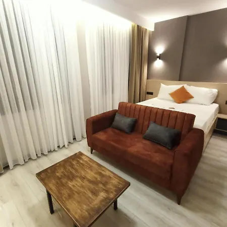 Aparthotel New Falcon